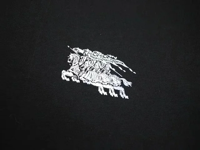 Burberry T-Shirts Short-sleeve logo graphic T-shirt product detail image 5