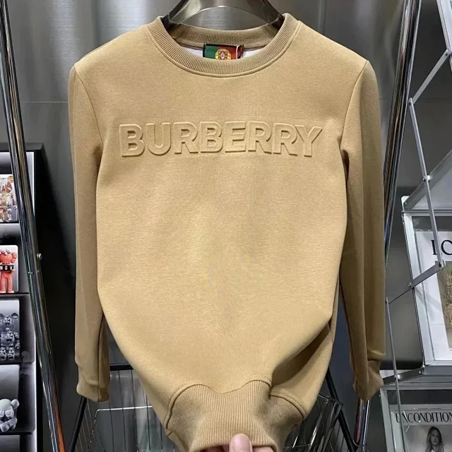 Burberry T-Shirts Short-sleeve logo graphic T-shirt product detail image 10