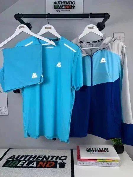 Nike Matching Sets Three-Piece Hooded Jacket, T-Shirt and Shorts Set — (Shorts-style three-piece set)-L270