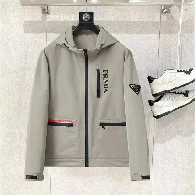 Prada Jackets Hooded Zip-Up Jacket with Triangle Logo Plaque product detail image 9