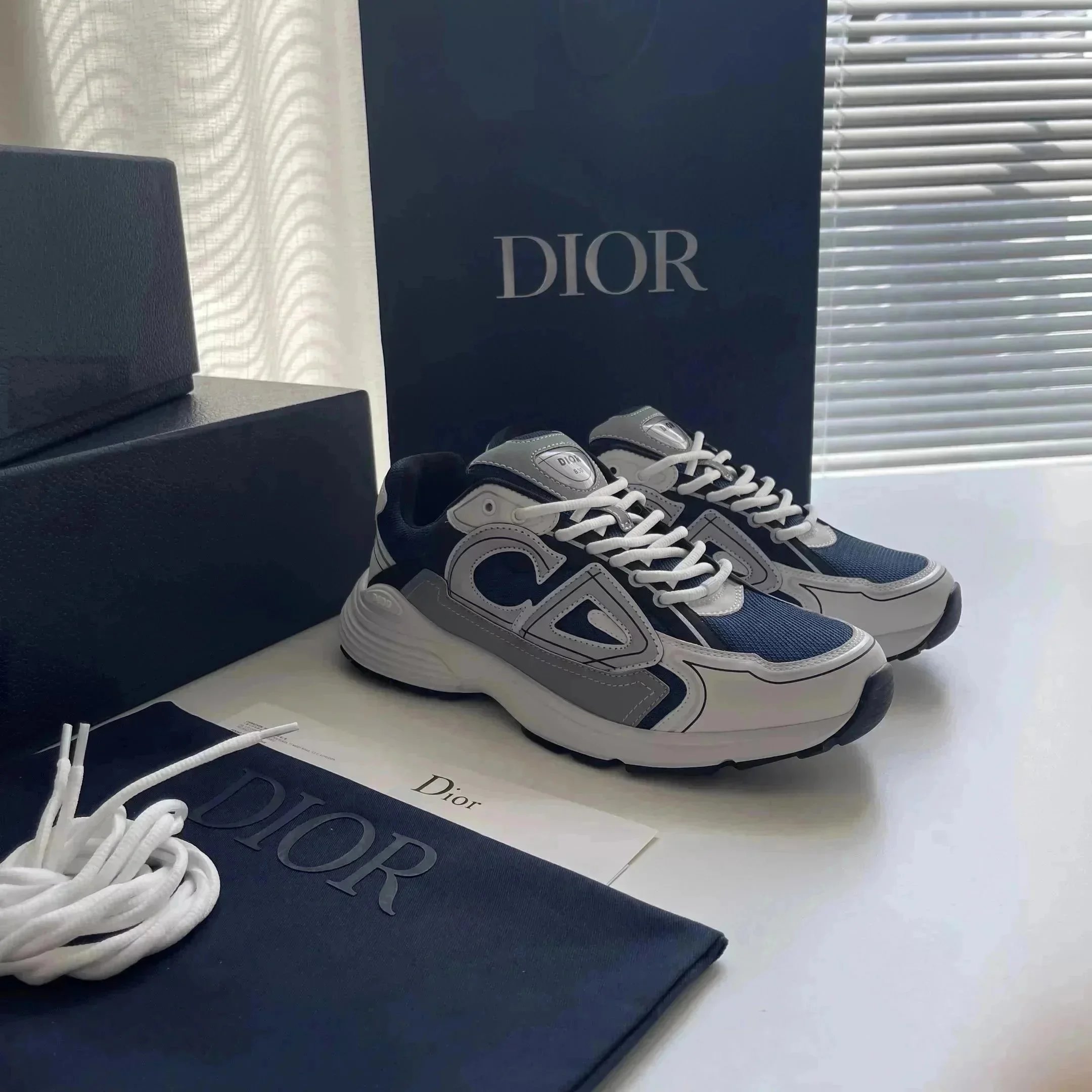 Dior Sneakers B30 low-top image 12