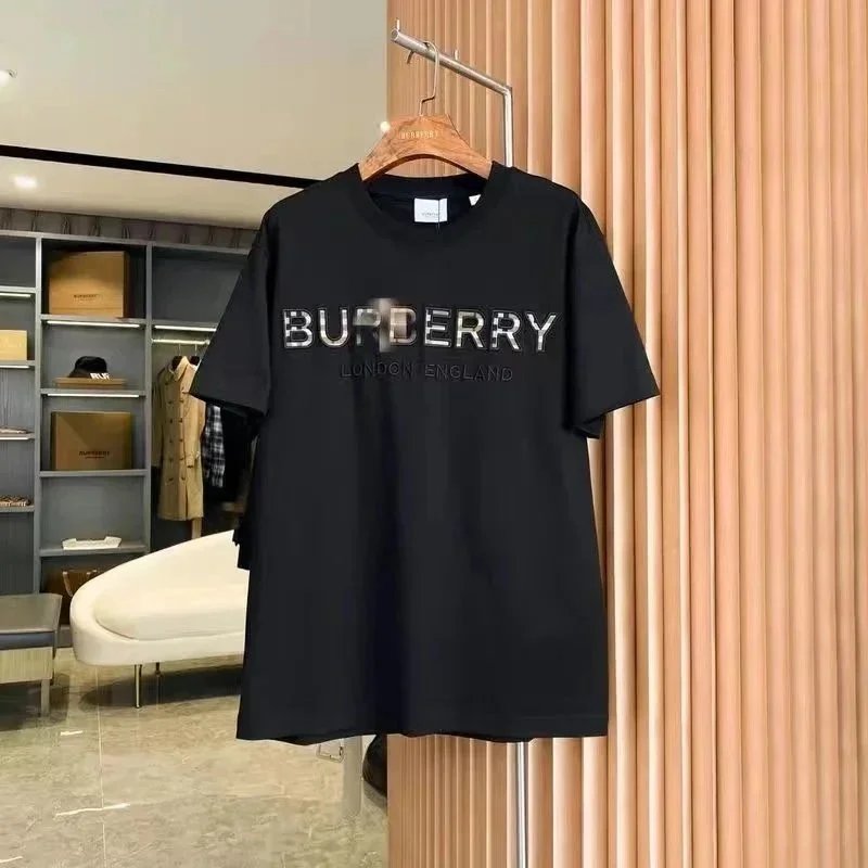 Burberry T-Shirts Short-sleeve logo graphic T-shirt — Black 3