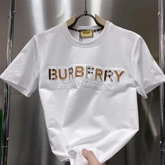 Burberry T-Shirts Short-sleeve logo graphic T-shirt product detail image 7