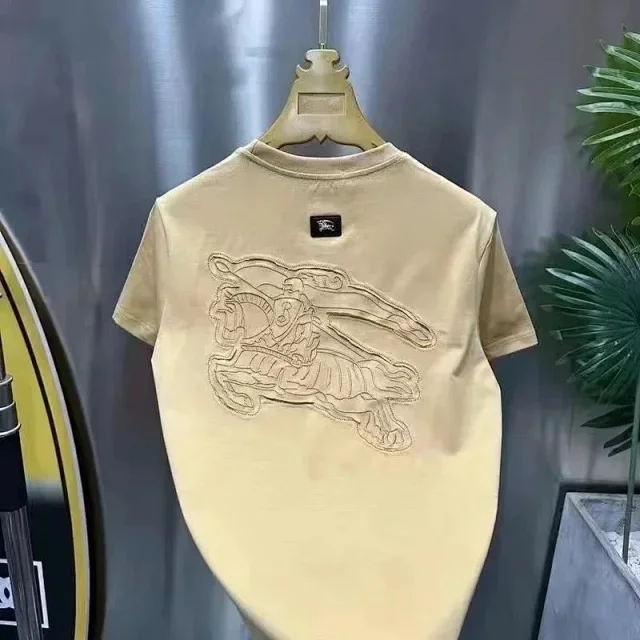 Burberry T-Shirts Short-sleeve logo graphic T-shirt product detail image 6