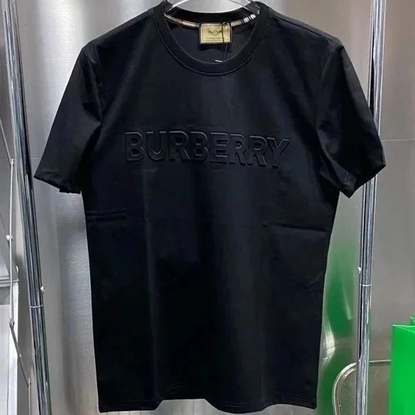 Burberry T-Shirts Short-sleeve logo graphic T-shirt — Black 4