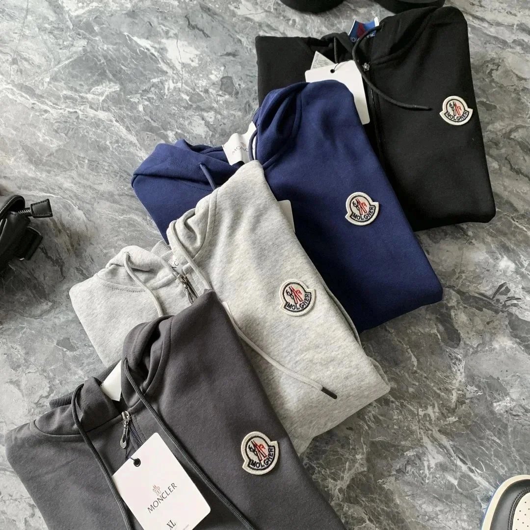 Moncler Logo-Embroidered Beige Sweat Shorts - 11