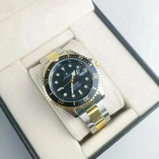 Rolex Multiple watch models shown product detail image 4