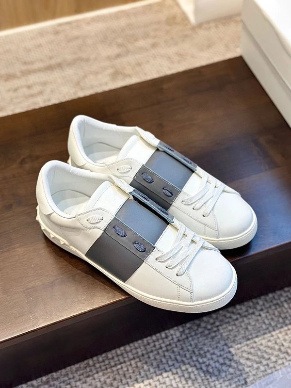 Valentino Garavani Trainers — Smoke Grey 27 colorway — USFans Spreadsheet photo