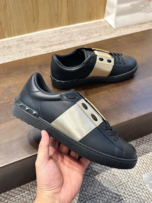 Valentino Garavani Rockstud