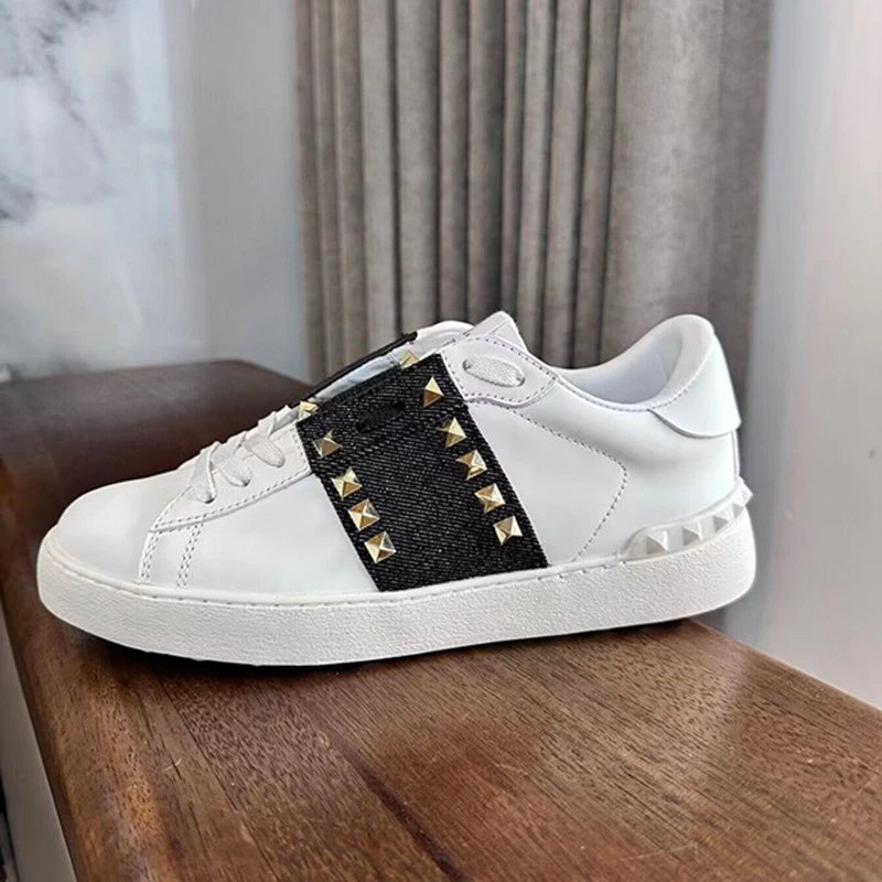 Valentino Garavani Rockstud