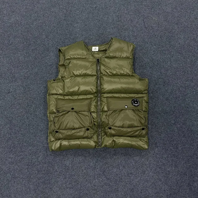 C.P. Company Vests Quilted Lens Pocket Puffer Vest product detail image 14