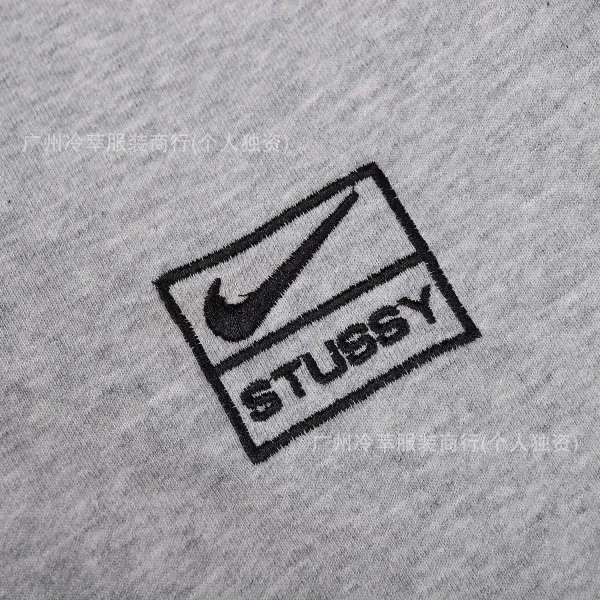 Stüssy x Nike City Series Gray Hoodie and Sweatpants Set - 42