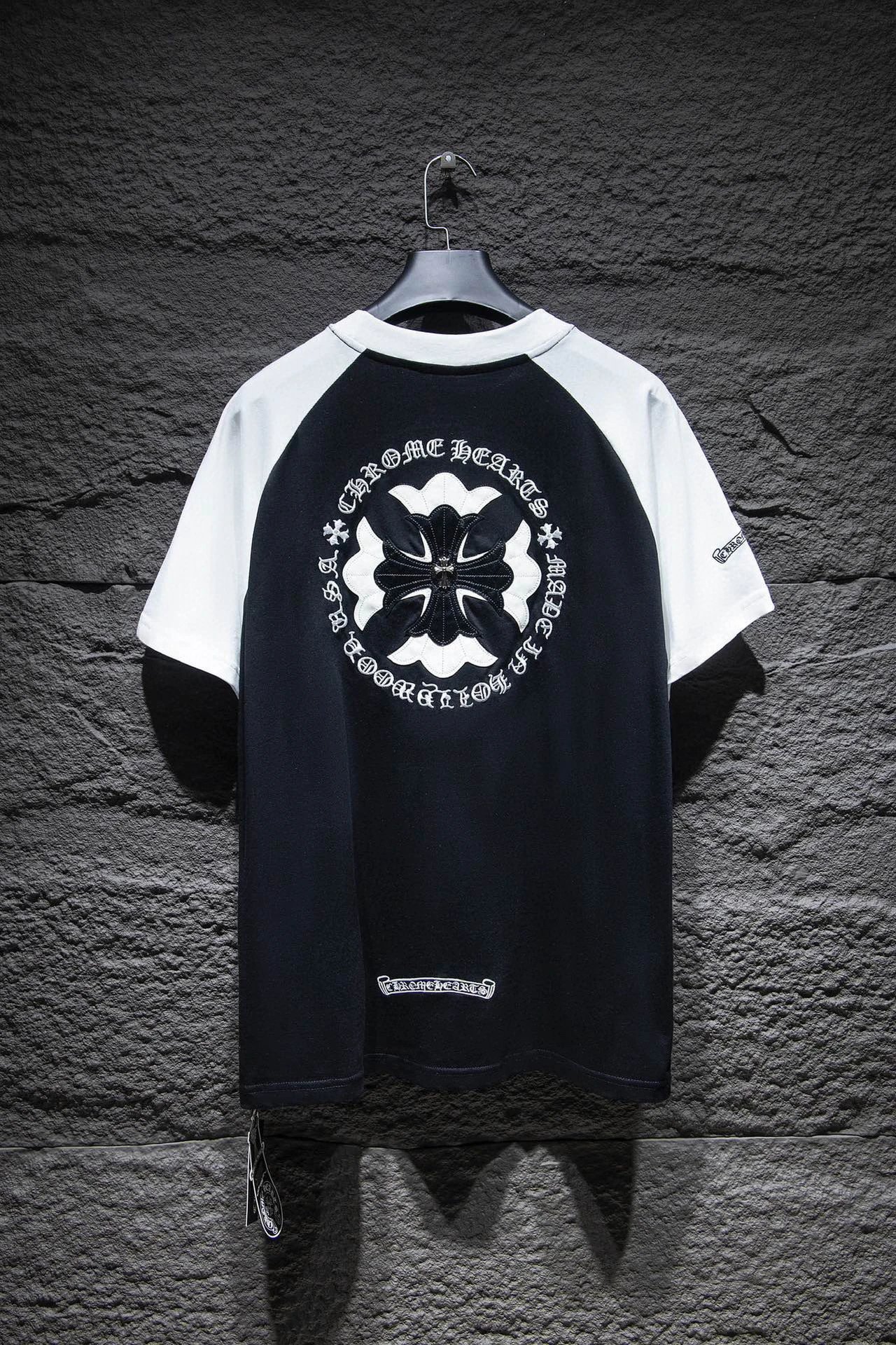 Chrome Hearts T-Shirts Short-Sleeve Graphic Print T-Shirt — 7013 black