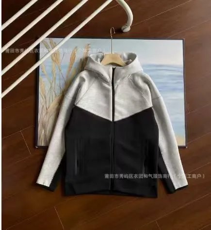 Top, Black/Light Gray