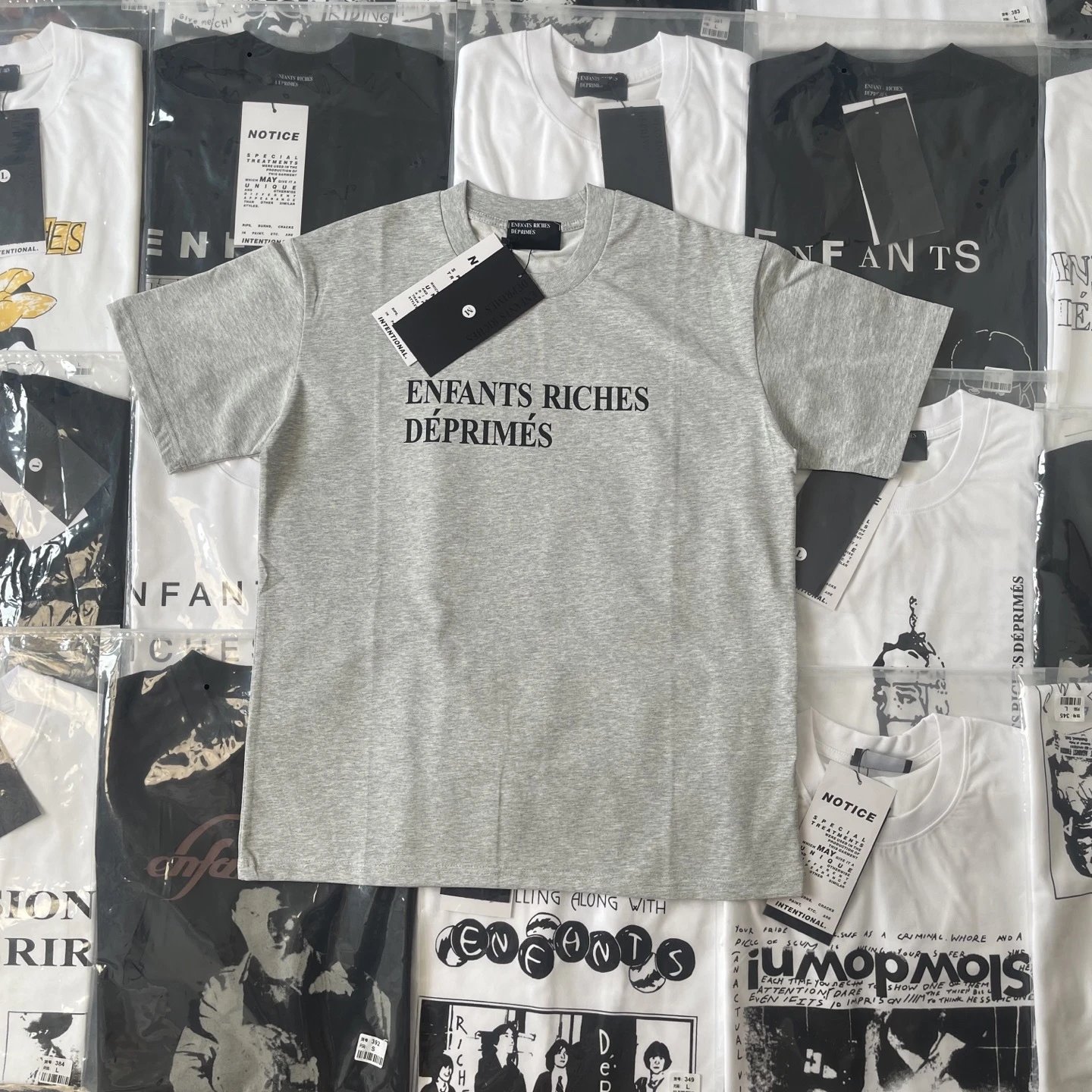 Basic Letter Print T-Shirt photo 6