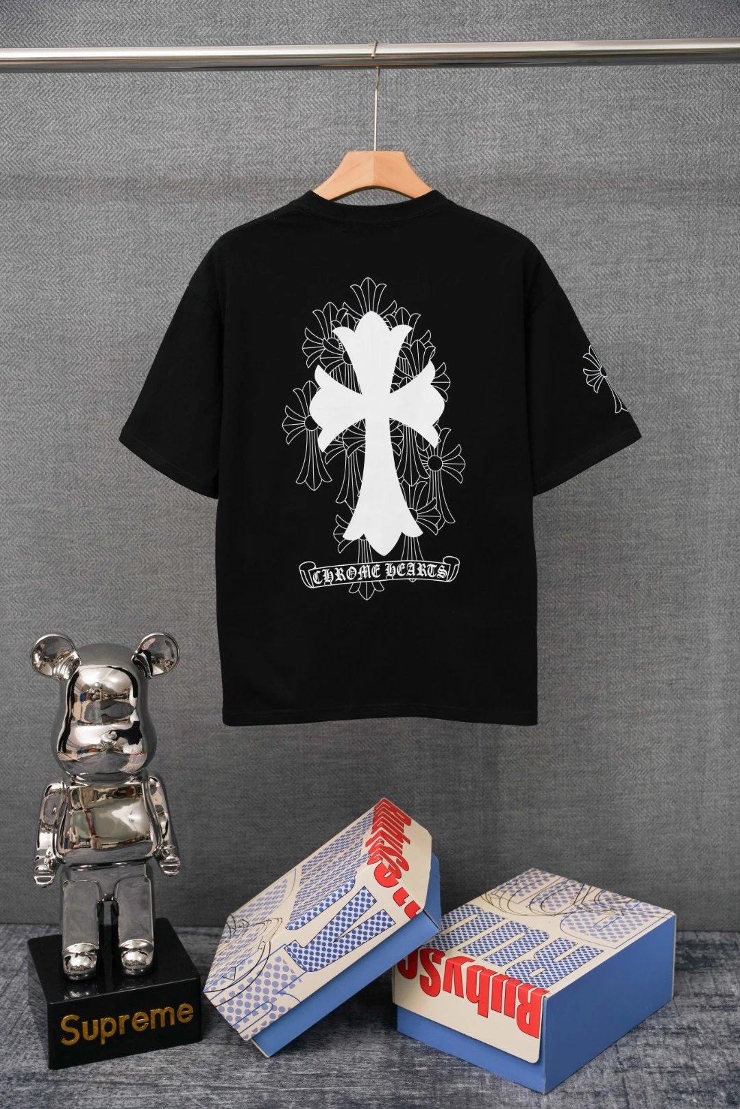 Classic Horseshoe Cross Sanskrit T-Shirt photo 2