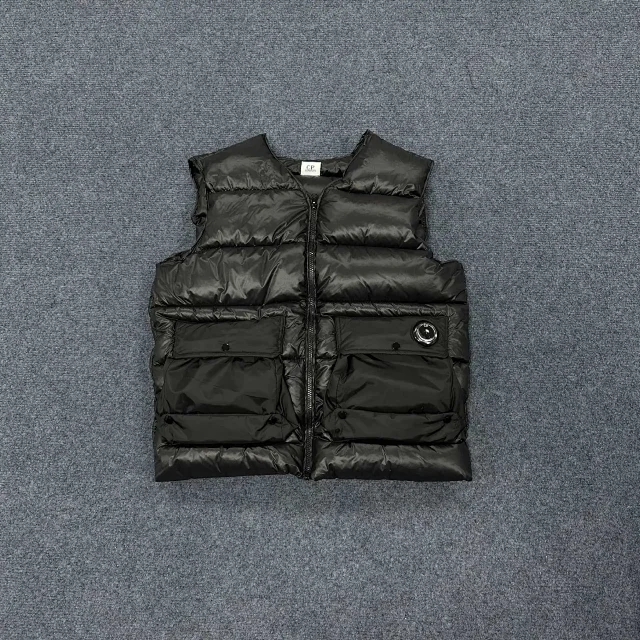 C.P. Company Vests Quilted Lens Pocket Puffer Vest product detail image 16