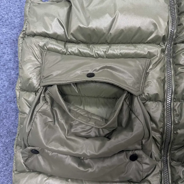 C.P. Company Vests Quilted Lens Pocket Puffer Vest product detail image 12