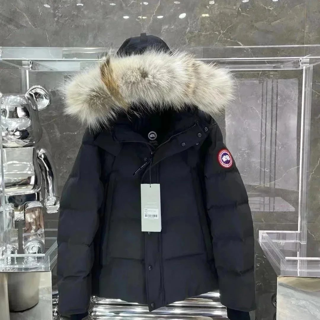 Canada Goose 90% White Goose Down Jacket photo 2
