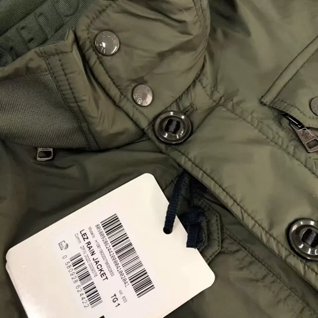 Moncler Jackets Hooded four-pocket jacket product detail image 28