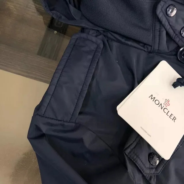 Moncler Jackets Hooded four-pocket jacket product detail image 16