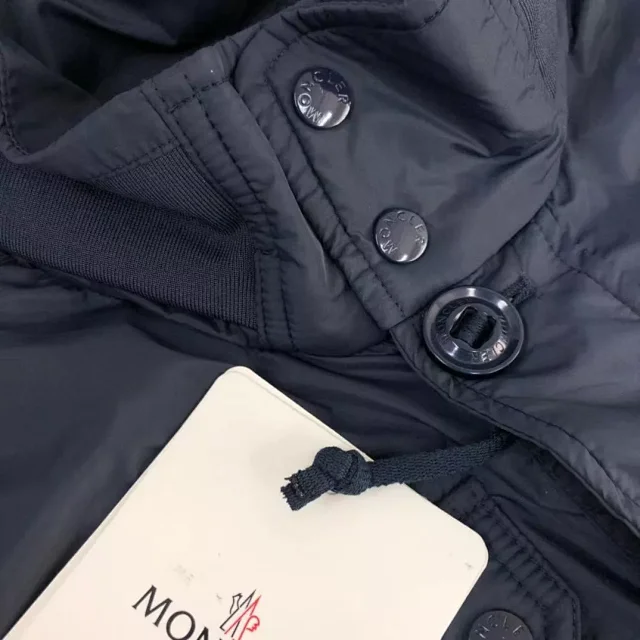 Moncler Jackets Hooded four-pocket jacket product detail image 11