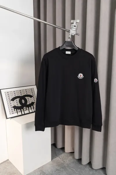 Moncler Logo-Embroidered Black Crewneck Sweatshirt - 1
