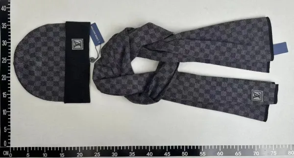 Louis Vuitton Monogram Knit Beanie Black with Gray Stripe - 5
