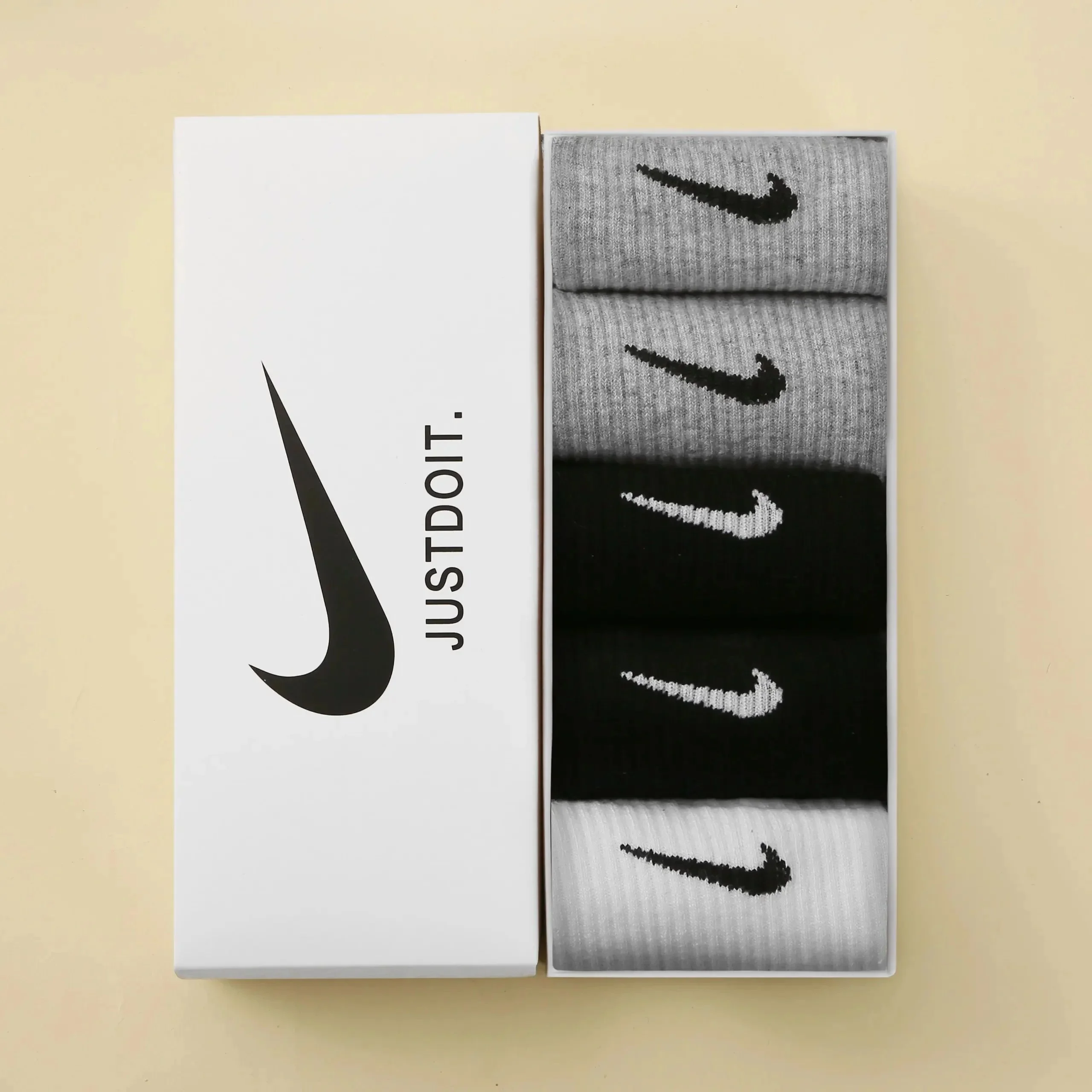Nike socks 【pairs】
