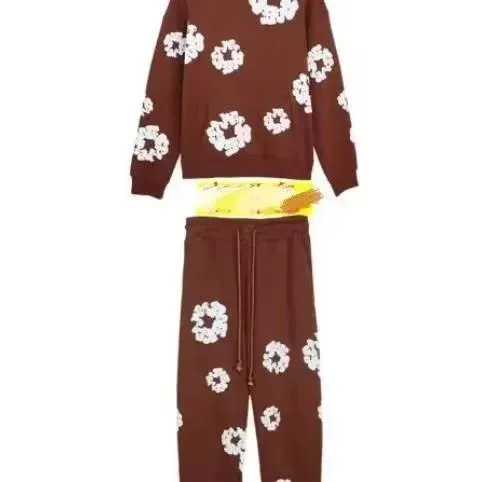 Gucci Floral Print Brown Hoodie and Sweatpants Set - 1