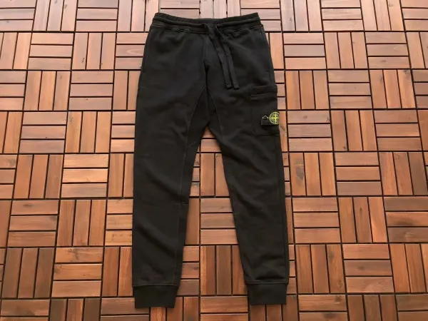 Stone Island Shadow Project Cargo Sweatpants Black - 1