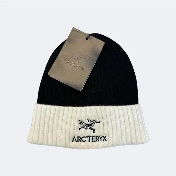 Arc'teryx Classic Beanie Black/White Knit Hat - 1