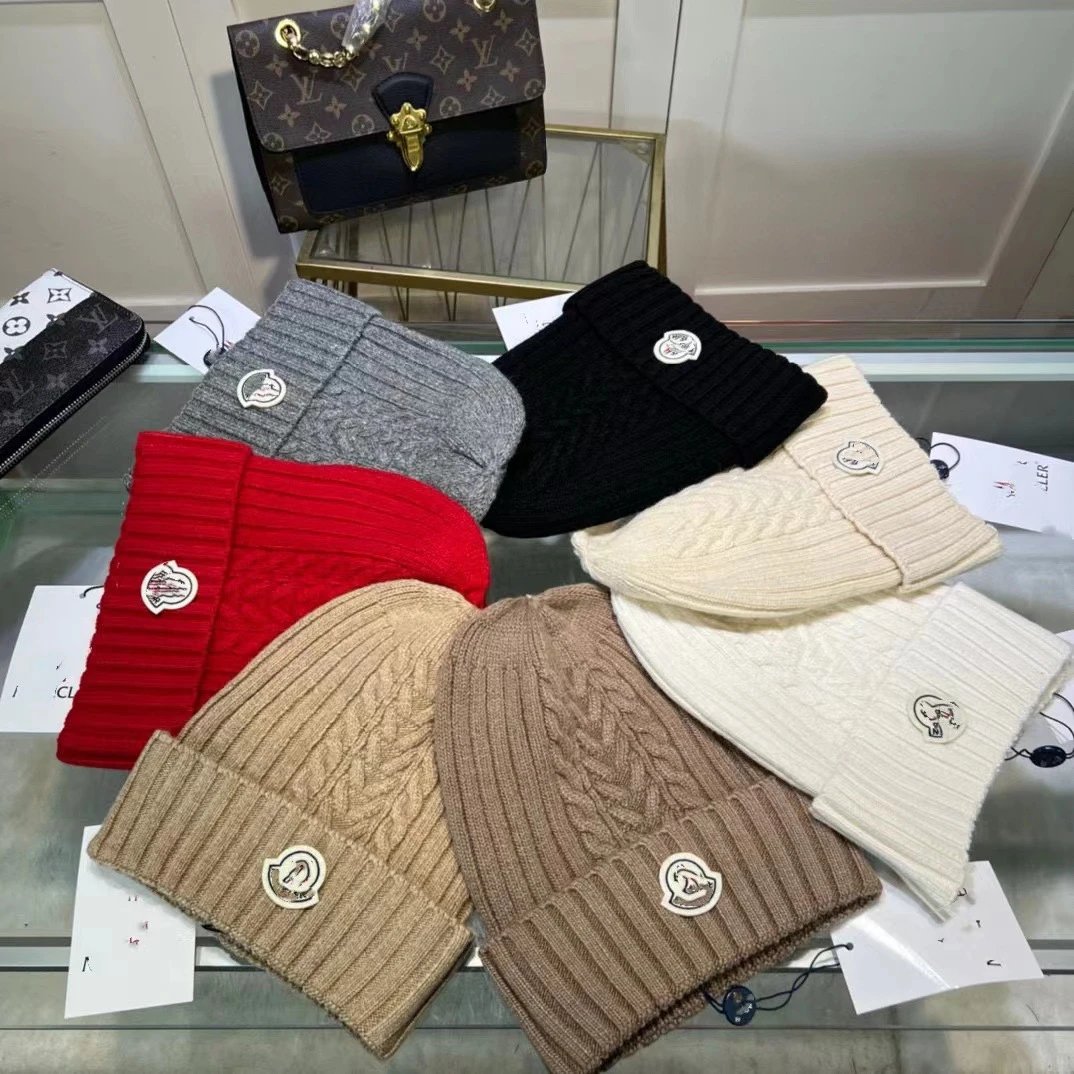 Moncler Cable Knit Beanie White Hat - 3