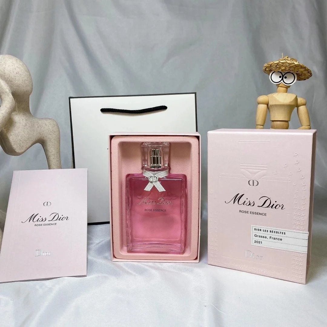 Miss Dior Rose Essence Perfume Pink Bottle Dior Les Recoltes Grasse France 2021