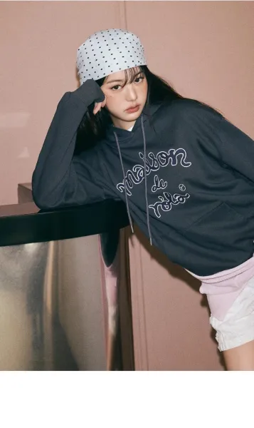 Maison de Rêve Script Logo Heather Gray Hoodie - 24