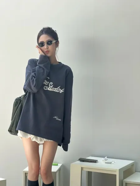 Acne Studios Script Logo Oversized T-Shirt Gray - 9