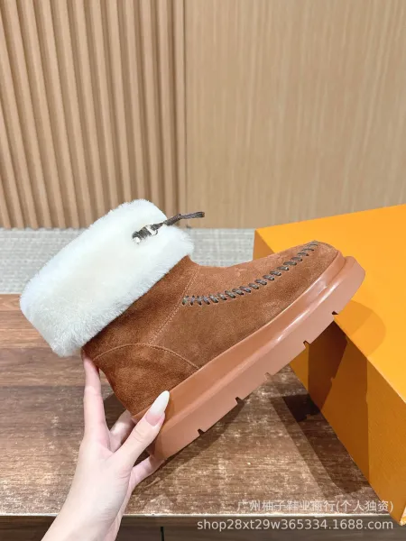 UGG Moccasin-Style Shearling Slippers Brown - 16