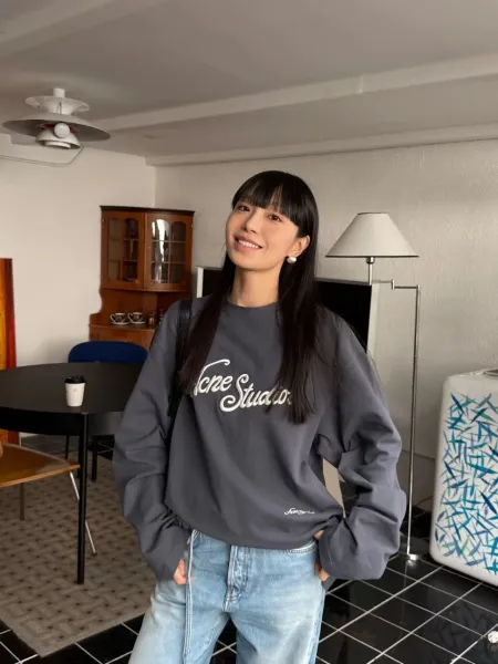 Acne Studios Script Logo Oversized T-Shirt Gray - 11