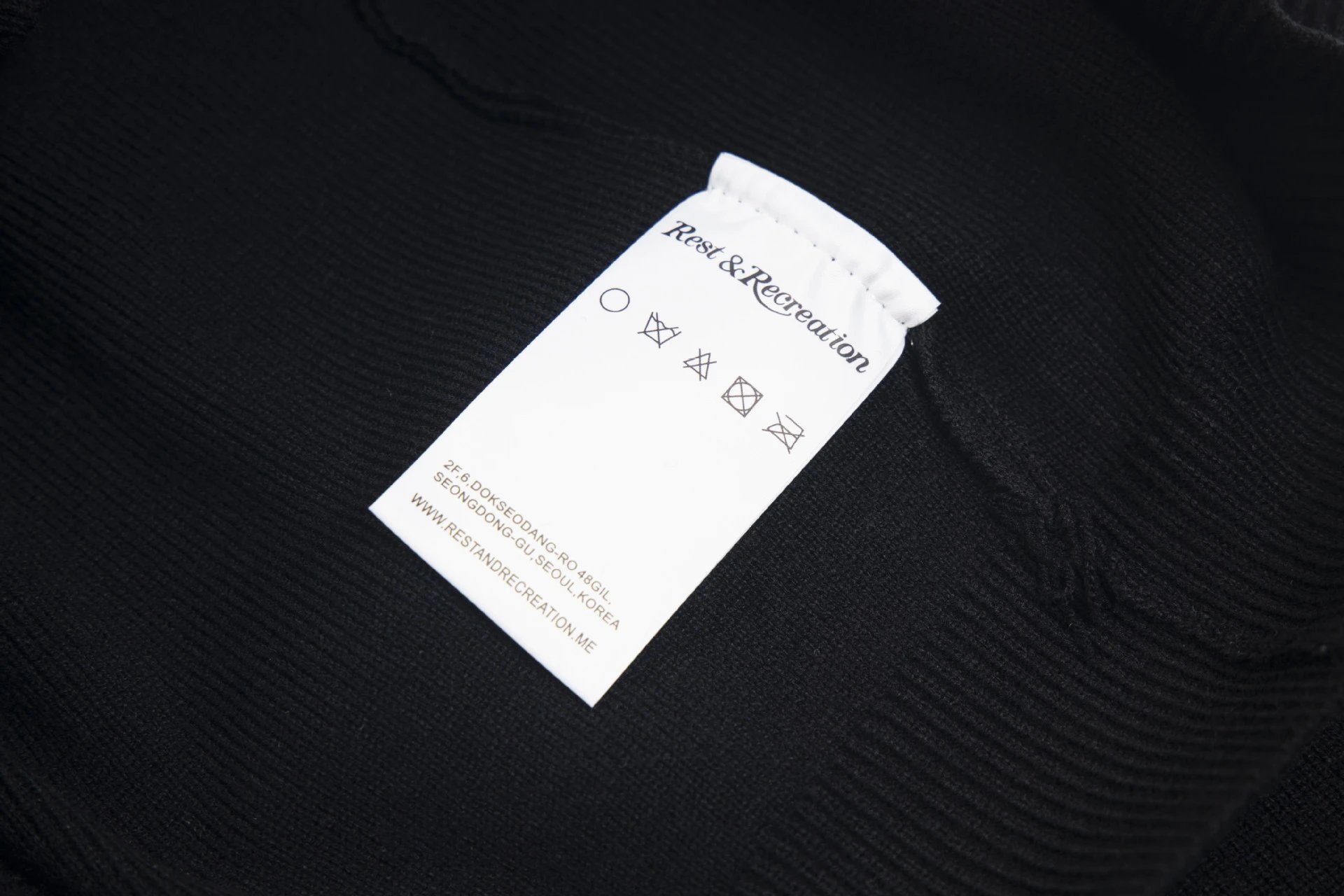 Rest & Recreation Stripe V-Neck Sweater Navy and White - 16