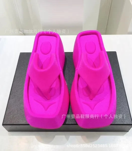 Pink Crystal-Embellished Platform Slide Sandals - 28
