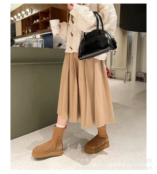 UGG Classic Mini Platform Boots Beige Snow-Boots - 9