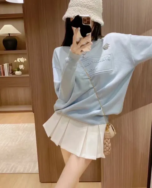 Alexander Wang Embossed Logo Crewneck Sweater Light Blue - 4