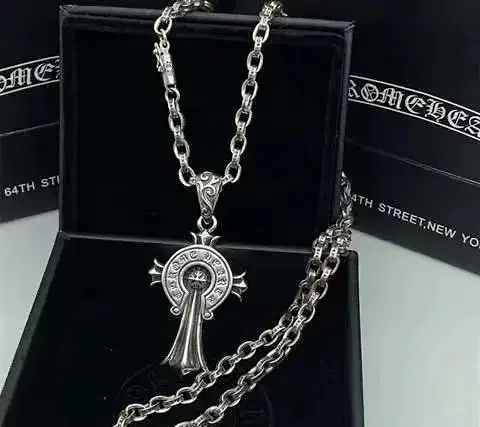 Chrome Hearts Jewelry Cross and fleur-de-lis pendant necklaces product detail image 6