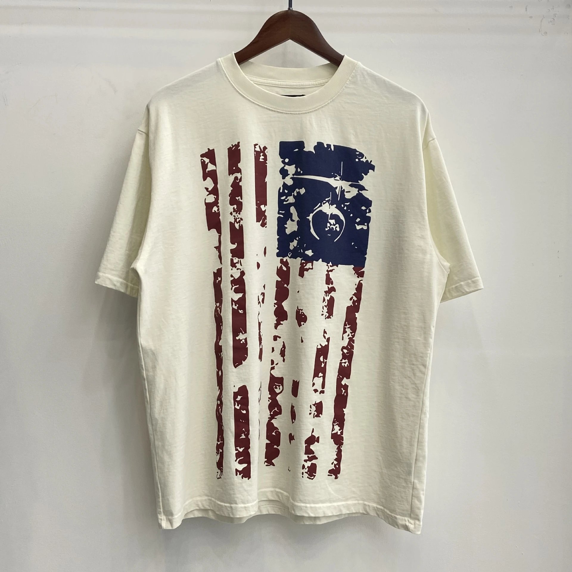 Unbranded T-Shirts Loose-fit graphic print — TC615 Beige