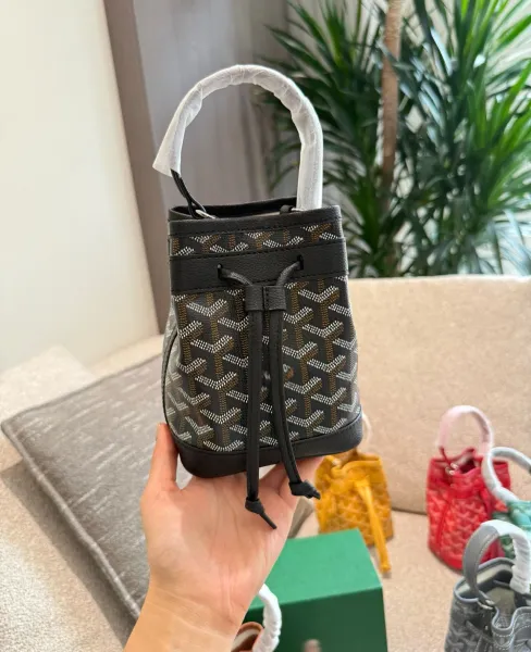 Goyard Saint Louis Mini Bucket Bag White - 5