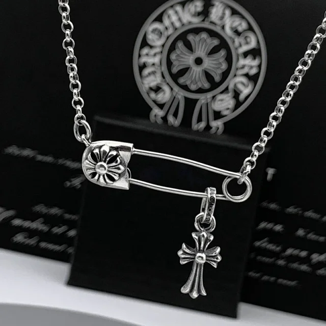 Chrome Hearts Jewelry Cross and fleur-de-lis pendant necklaces product detail image 11