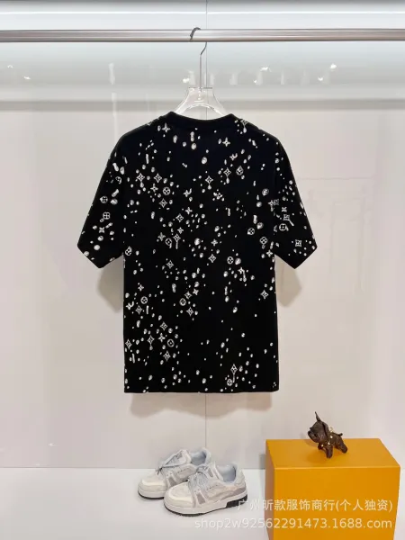 Louis Vuitton Monogram V Logo Black T-Shirt - 11