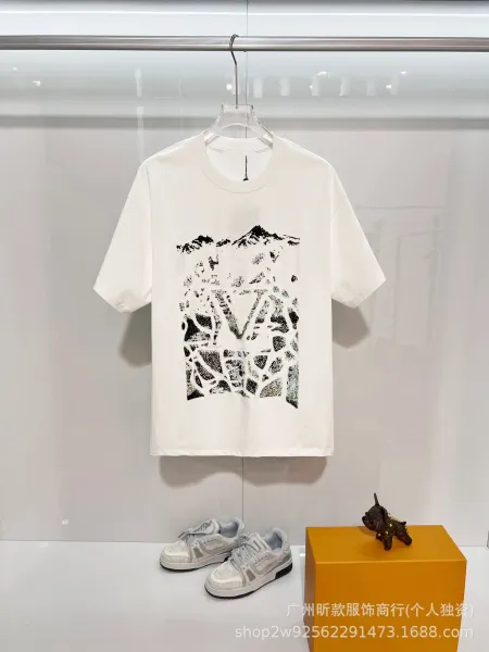 Versace V-Lovers Cat Embroidery White T-Shirt - 29