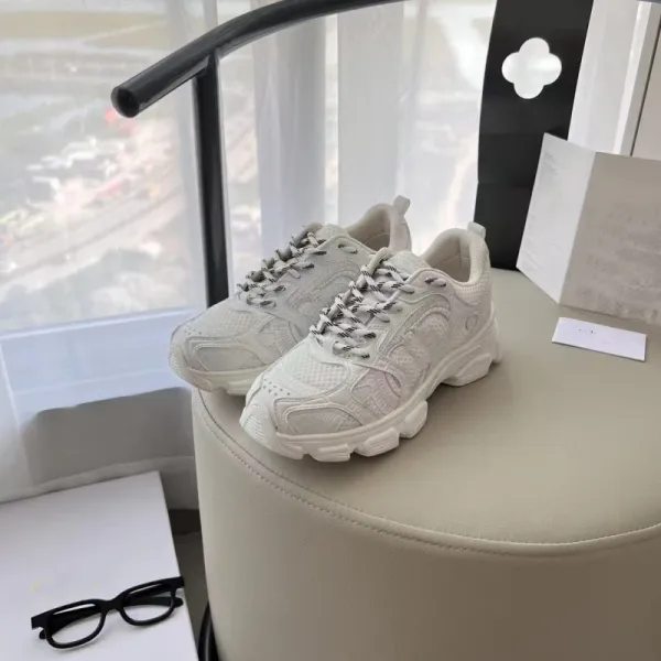 Off-White Diagonal Arrow Mesh Chunky Sneakers Beige Gold Multicolor - 19