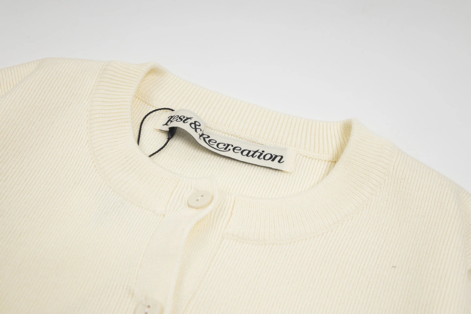 Rest & Recreation Stripe V-Neck Sweater Navy and White - 17